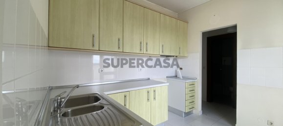 Квартира с 4 спальнями в Порту, Португалия № 168537 6