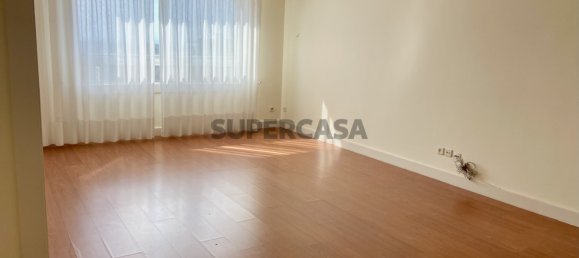 Квартира с 4 спальнями в Порту, Португалия № 168537 2