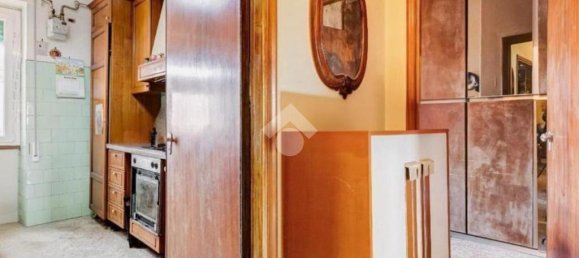 5 bedrooms Apartment in Rome, Italy No. 52355 11