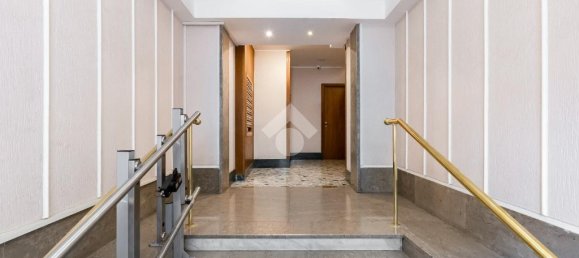 5 bedrooms Apartment in Rome, Italy No. 52355 23