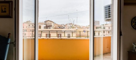 5 bedrooms Apartment in Rome, Italy No. 52355 24