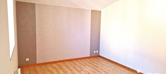 2 bedrooms House in Ruffey-le-Chateau, France No. 207093 9