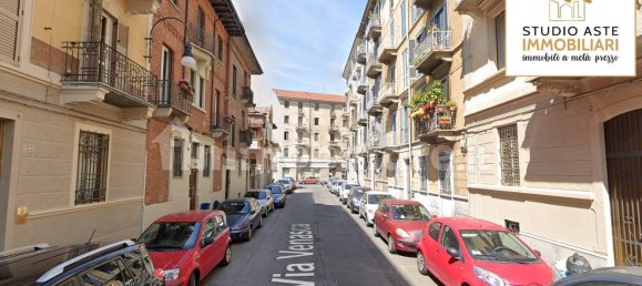 2 bedrooms Apartment in Turin, Italy No. 356888 18