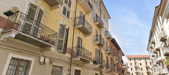 2 bedrooms Apartment in Turin, Italy No. 356888 2