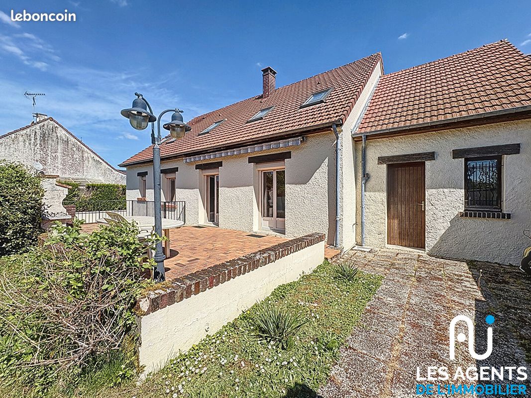 Вилла с 5 спальнями в Марсийи-ан-Вийет, Франция № 63954