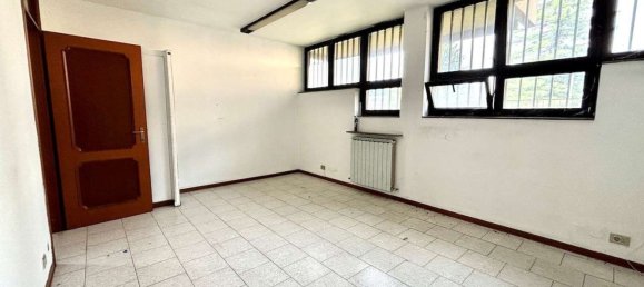 Офис 87м² в Варесе, Италия № 285643 5