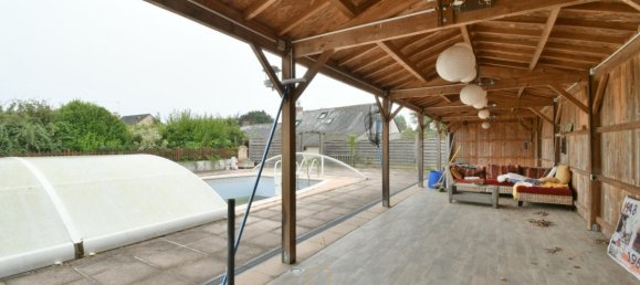 3 bedrooms House in Longue-Jumelles, France No. 96516 5