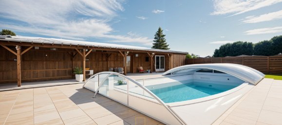 3 bedrooms House in Longue-Jumelles, France No. 96516 2