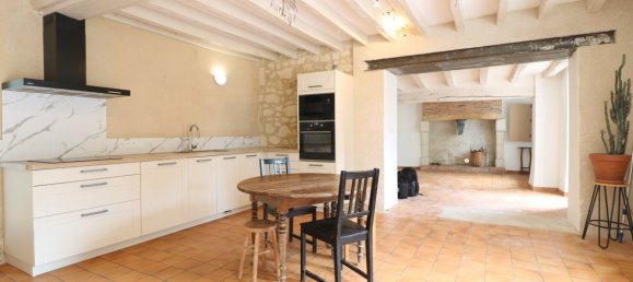 3 bedrooms House in Longue-Jumelles, France No. 96516 12