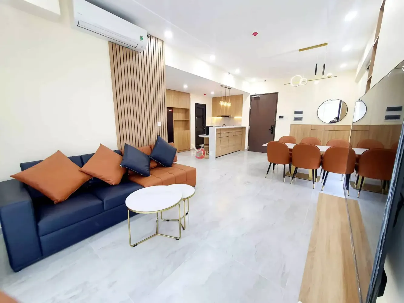 Apartamento de 3 dormitorios en District 7, Vietnam No. 19381