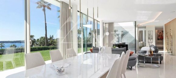 5 bedrooms House in Cannes, France No. 246426 7