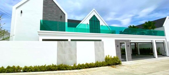 3 bedrooms Cafe / restaurant in Pattaya, Thailand No. 11636 2