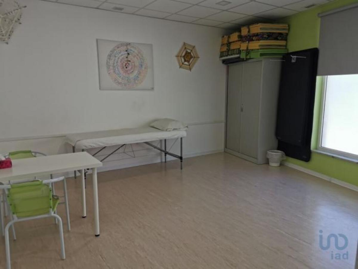 Laden in Palmela, Portugal 68m², Nr. 8259