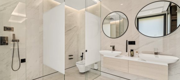 4 bedrooms Penthouse in Estepona, Spain No. 2983 20