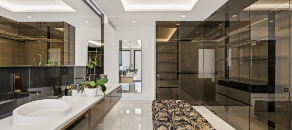 4 bedrooms Penthouse in Estepona, Spain No. 2983 14