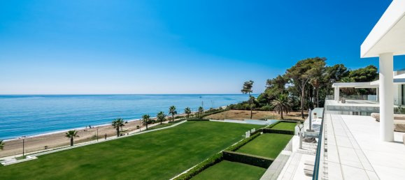 4 bedrooms Penthouse in Estepona, Spain No. 2983 21