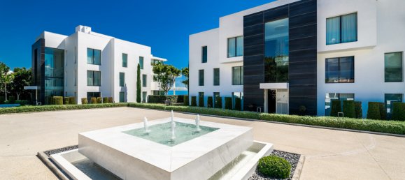 4 bedrooms Penthouse in Estepona, Spain No. 2983 23