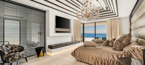 4 bedrooms Penthouse in Estepona, Spain No. 2983 11