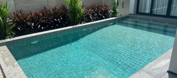 Villa de 5 dormitorios en Pattaya, Thailand No. 60165 2