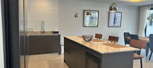 Villa de 5 dormitorios en Pattaya, Thailand No. 60165 11