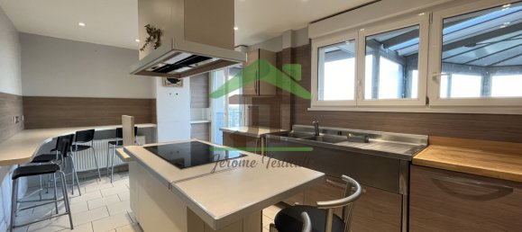 Casa de 11 dormitorios en Patay, France No. 77963 2