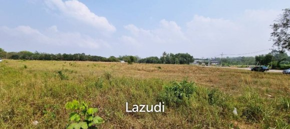 Gewerbliche Immobilie in Pattaya, Thailand 24000m², Nr. 15412 6