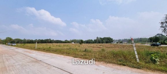 Gewerbliche Immobilie in Pattaya, Thailand 24000m², Nr. 15412 5