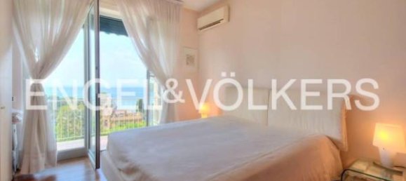 5 rooms Penthouse in Recco, Italy No. 164156 8