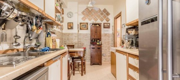 3 rooms Apartment in Rome, Italy No. 28687 10