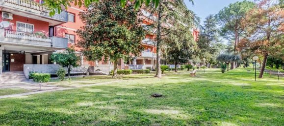 3 rooms Apartment in Rome, Italy No. 28687 27