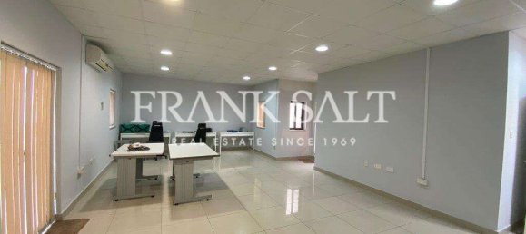 110m² Office in Ta' Xbiex, Malta No. 12577 2
