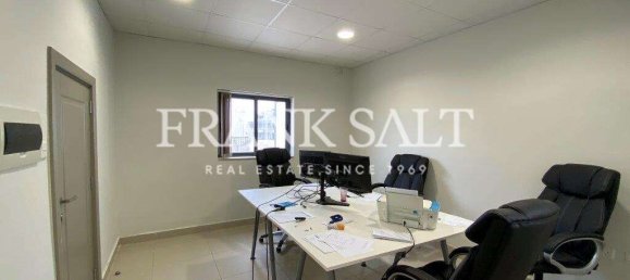 110m² Office in Ta' Xbiex, Malta No. 12577 3