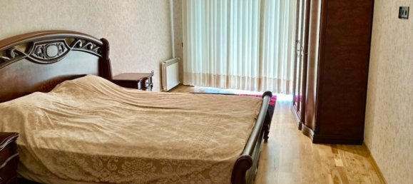 Apartamento de 3 dormitorios en Baku, Azerbaijan No. 1796 5