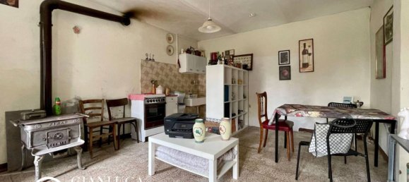 3 bedrooms House in Albugnano, Italy No. 294097 2