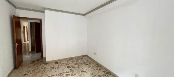 6-salle Appartement à Syracuse, Italy No. 250030 13