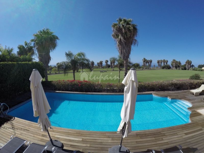 5 bedrooms Villa in Adeje, Spain No. 29734