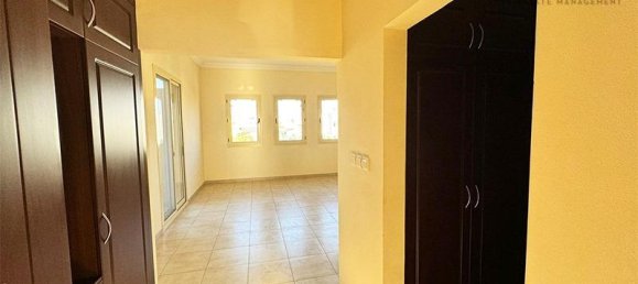 4 bedrooms Villa in Al Hamra Village, UAE No. 23198 13