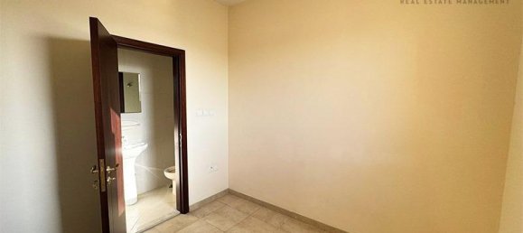 4 bedrooms Villa in Al Hamra Village, UAE No. 23198 9