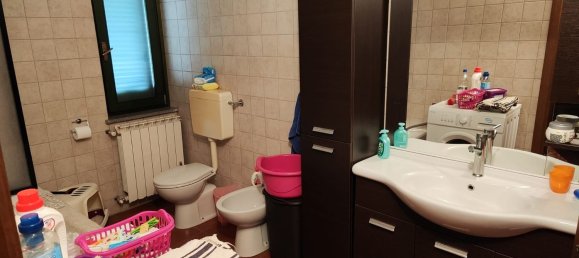 Дуплекс с 2 спальнями в Варалло Помбия, Италия № 315502 17