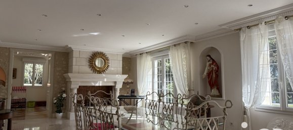 6 chambres Maison à Monnaie, France No. 55822 19