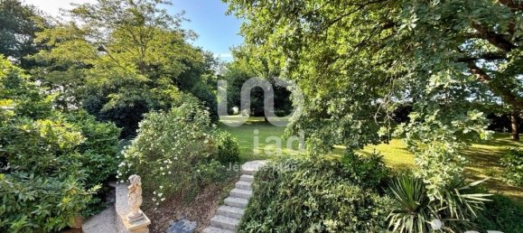 6 chambres Maison à Monnaie, France No. 55822 20