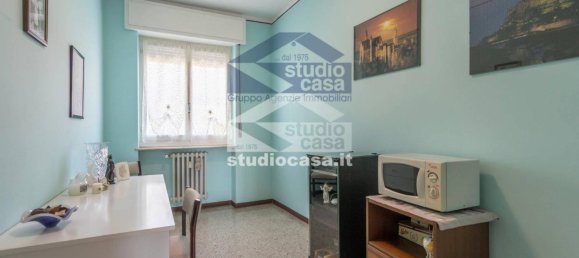Apartamento de 3 dormitorios en Dalmine, Italy No. 266831 11