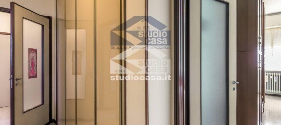 Apartamento de 3 dormitorios en Dalmine, Italy No. 266831 21