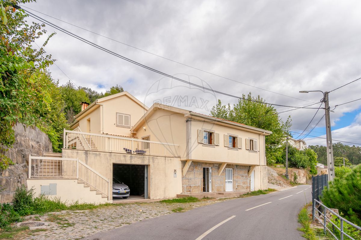 Casa de 2 dormitorios en Cabeceiras de Basto, Portugal No. 37516