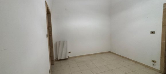 3-salle Appartement à Taranto, Italy No. 210195 3