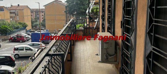 Квартира с 3 комнатами в Веллетри, Италия № 214115 12