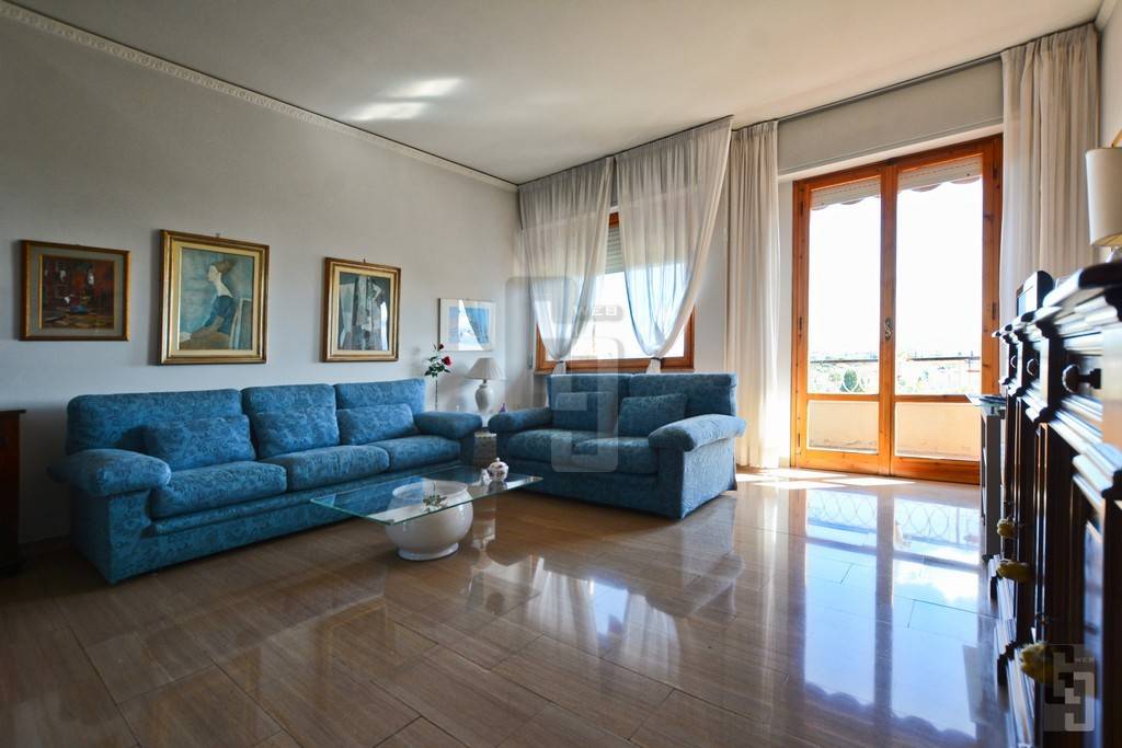 3 Schlafzimmer Wohnung in Florence, Italy, Nr. 324458