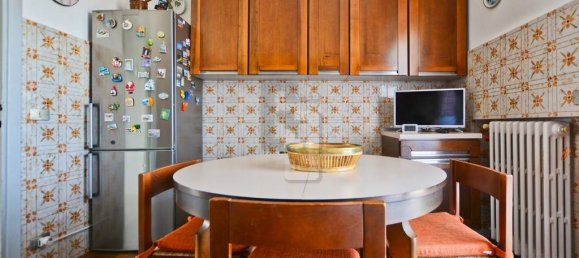 3 Schlafzimmer Wohnung in Florence, Italy, Nr. 324458 5