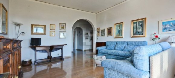 3 Schlafzimmer Wohnung in Florence, Italy, Nr. 324458 2