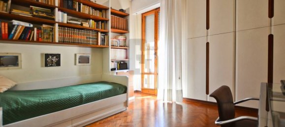 3 Schlafzimmer Wohnung in Florence, Italy, Nr. 324458 8